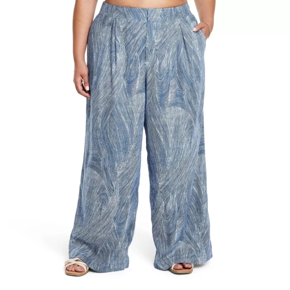 FE NOEL X TARGET
Fine Line Print Wide Leg Pants size XS